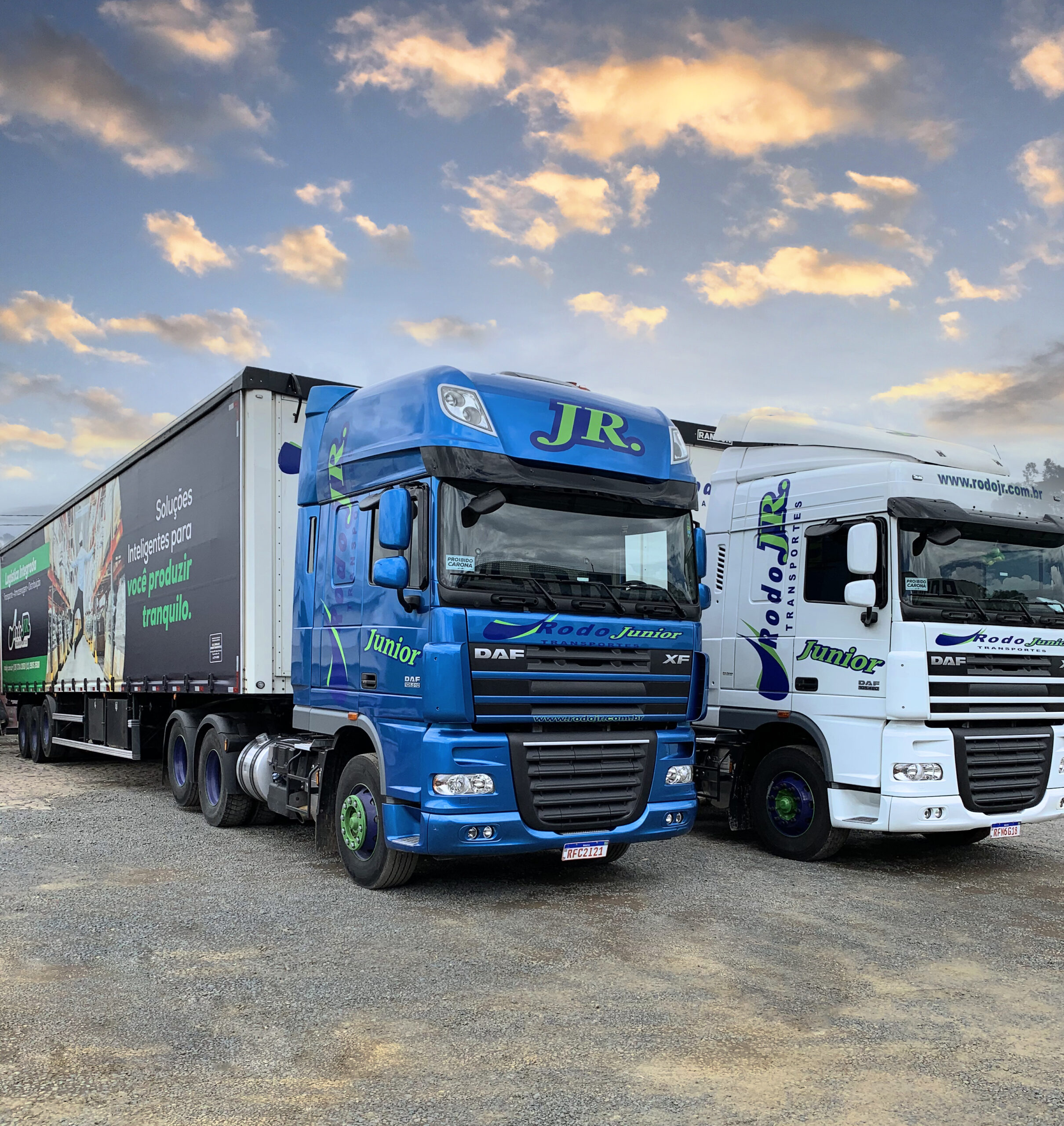 JNR Logística - Cliente RodoJr tem um caminhão de vantagens! É transporte  com qualidade, eficiência e segurança. Seja um documento ou uma carga  fechada, na Rodo Jr, você conhece e confia! Ligue